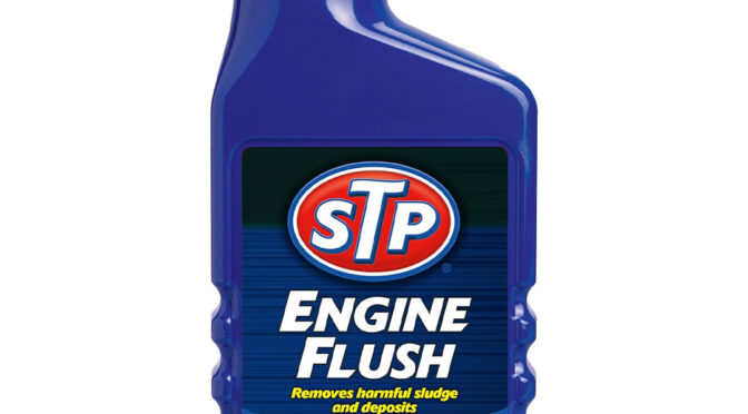 STP Engine Flush, Removes harmful sludge and deposits. Petrol and Diesel.